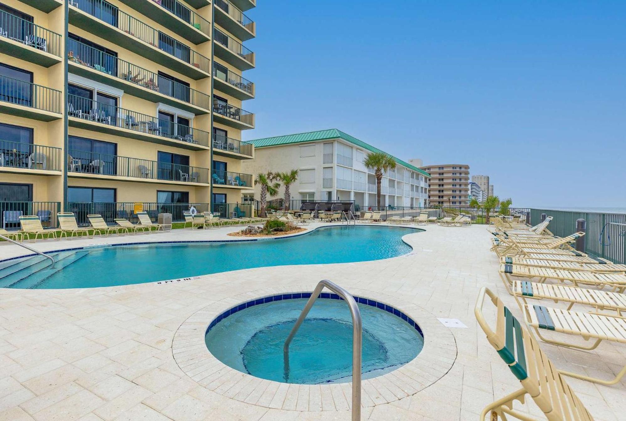 Ocean Front Condo With Amazing Views! Sunglow Resort 402 By Brightwild Daytona Beach Shores Eksteriør bilde